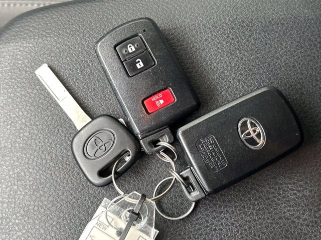 Used 2023 Toyota Tacoma SR5 AWD/4WD image 56