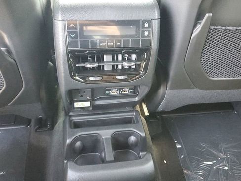 New 2025 Jeep Grand Cherokee L Altitude image 14