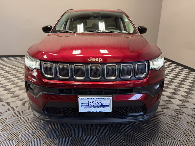 Used 2022 Jeep Compass Latitude AWD/4WD image 4