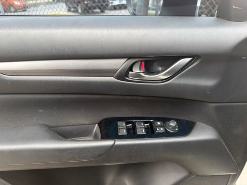 Used 2018 MAZDA CX-5 Sport FWD image 11