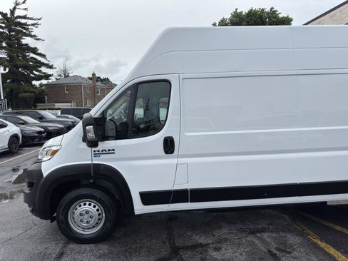 Used 2024 RAM ProMaster 3500 w/ Delivery Van Package FWD image 3