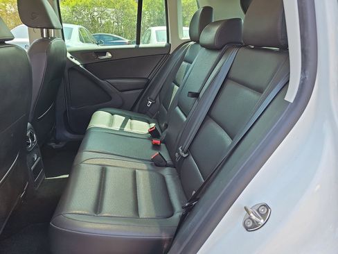 Used 2017 Volkswagen Tiguan Wolfsburg Edition FWD image 14