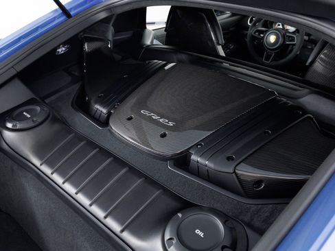 Used 2023 Porsche 718 Cayman GT4 RS RWD image 53