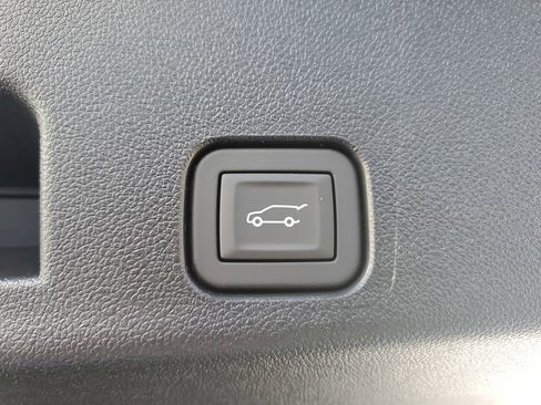 New 2026 Chevrolet Traverse Z71 w/ Driver Confidence Package image 10