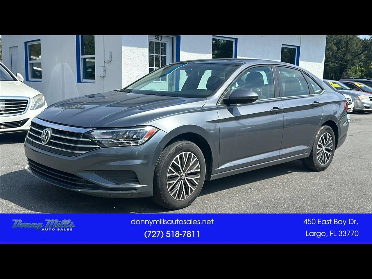 Used 2021 Volkswagen Jetta SE w/ SE Cold Weather Package FWD image 1