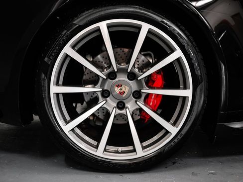 Used 2018 Porsche 911 Targa 4S AWD/4WD image 45