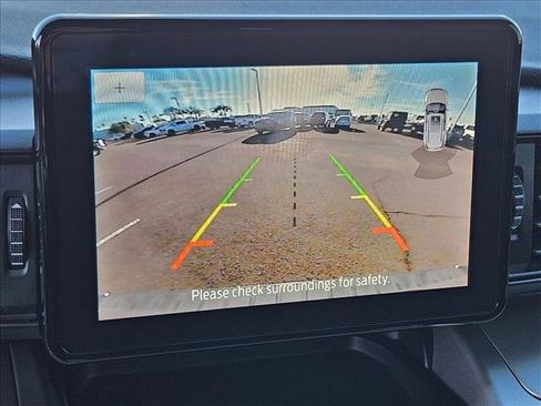 Used 2022 Ford Explorer XLT RWD image 14