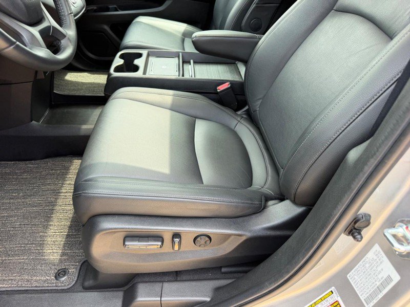 Certified 2025 Honda Odyssey EX-L image 23