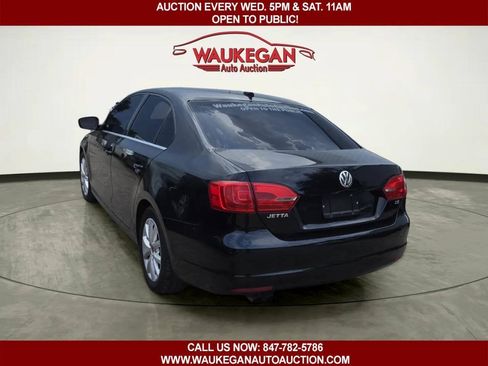 Used 2014 Volkswagen Jetta SE FWD image 4
