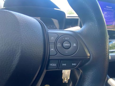 Used 2024 Toyota Corolla LE FWD image 19