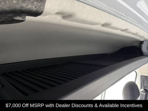 New 2026 RAM ProMaster 3500 w/ Premium Convenience Group FWD image 10