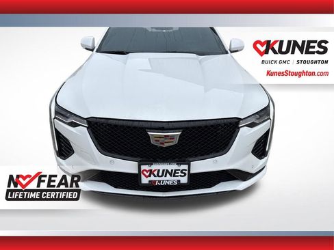 Used 2025 Cadillac CT4 V image 5