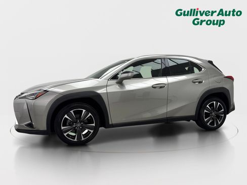 Used 2020 Lexus UX 200 w/ Accessory Package 2 FWD image 2