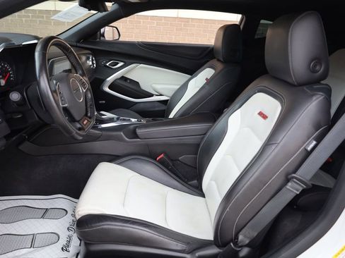 Used 2021 Chevrolet Camaro SS image 19