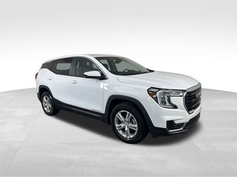 Used 2023 GMC Terrain SLE image 8