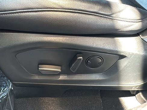 Certified 2023 Ford Explorer Limited w/ Limited Technology Package RWD image 20