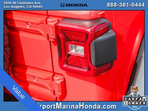 Used 2025 Jeep Wrangler Unlimited Rubicon AWD/4WD image 24