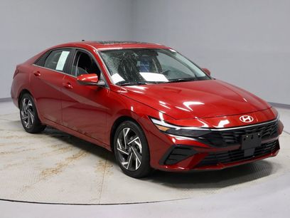 Used 2025 Hyundai Elantra SEL