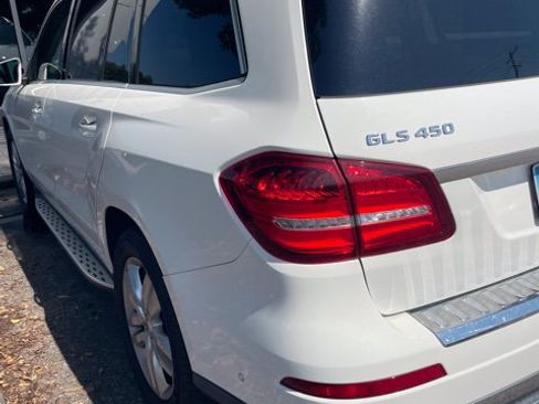 Used 2017 Mercedes-Benz GLS 450 4MATIC image 4