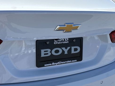 New 2025 Chevrolet Malibu LS image 31