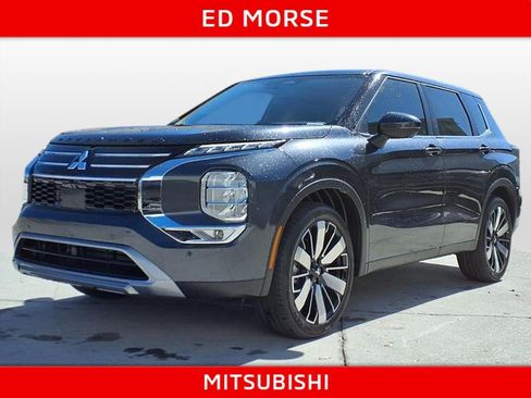 Used 2026 Mitsubishi Outlander SE FWD image 1