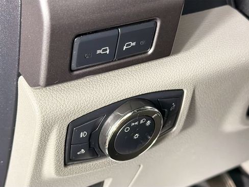 Used 2020 Ford F250 XLT w/ XLT Premium Package AWD/4WD image 10