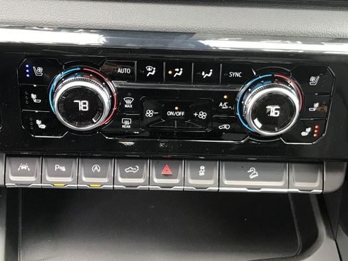 New 2026 GMC Sierra 1500 AT4 w/ AT4 Premium Package AWD/4WD image 64