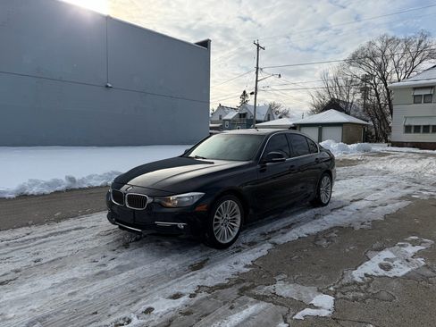 Used 2015 BMW 320i xDrive Sedan image 3
