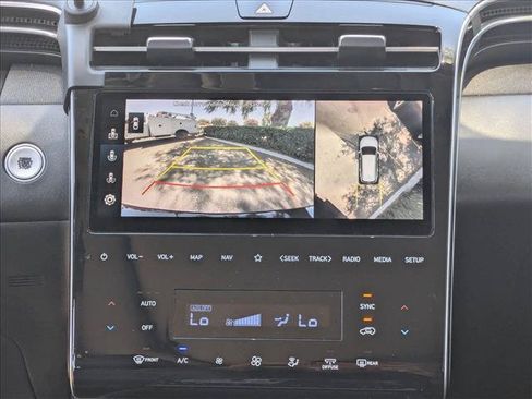 Used 2022 Hyundai Tucson Limited AWD/4WD image 14