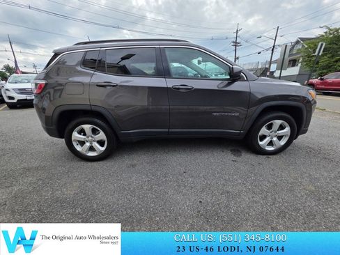 Used 2020 Jeep Compass Latitude w/ Popular Equipment Group AWD/4WD image 9