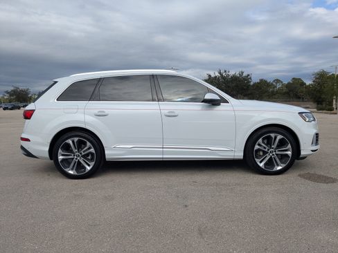 Used 2020 Audi Q7 3.0T Prestige image 4