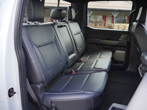 Certified 2024 Ford F150 Lariat w/ Tow/Haul Package AWD/4WD image 32