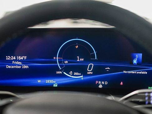 Used 2025 Cadillac Lyriq Sport image 24