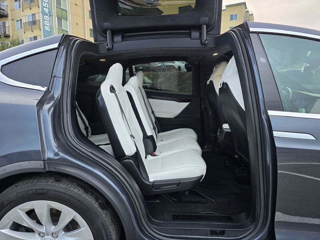 Used 2020 Tesla Model X Long Range AWD/4WD image 14