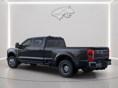 New 2026 Ford F350 Lariat w/ Lariat Ultimate Package AWD/4WD image 4