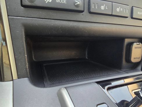 Used 2011 MAZDA CX-9 Grand Touring w/ Moonroof & Bose Audio Pkg image 32