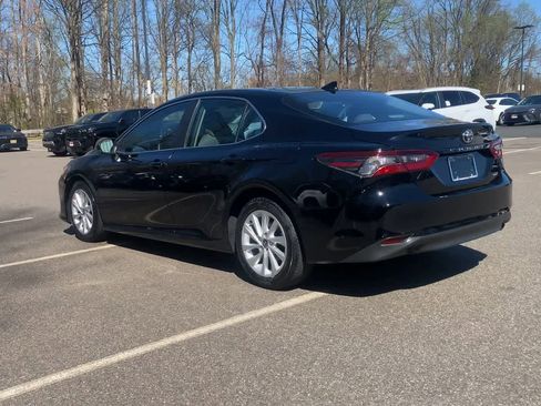 Used 2024 Toyota Camry LE image 10