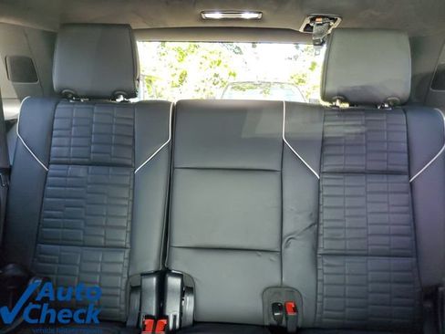 Used 2025 Cadillac Escalade Sport Platinum AWD/4WD image 12