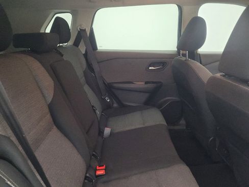 Used 2021 Nissan Rogue SV FWD image 19