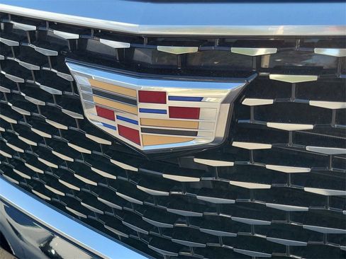 Certified 2022 Cadillac XT6 Premium Luxury image 30