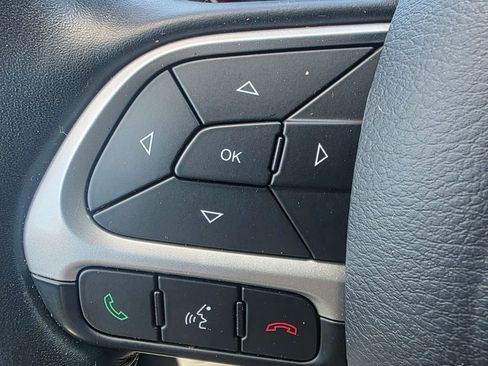 Used 2019 Jeep Compass Limited w/ Safety & Security Group AWD/4WD image 16