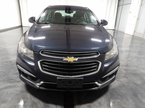 Used 2016 Chevrolet Cruze LT w/ Sun And Sound Package image 2