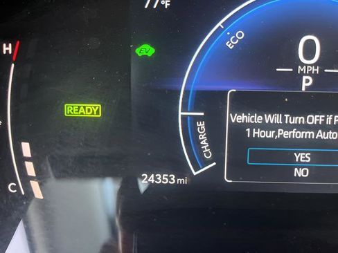 Used 2025 Toyota Camry LE FWD image 28