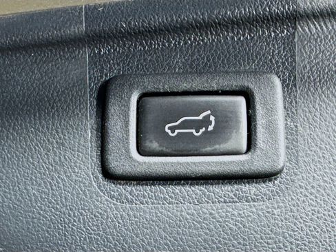 Used 2015 Subaru Outback 2.5i Premium image 32