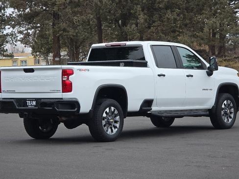 Used 2024 Chevrolet Silverado 2500 Custom w/ Custom Convenience Package image 4