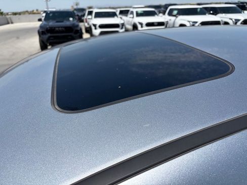 Used 2017 Honda CR-V EX image 5