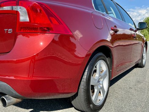 Used 2013 Volvo S60 T5 Premier image 25
