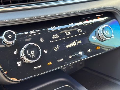 New 2026 INFINITI QX60 Sport image 19