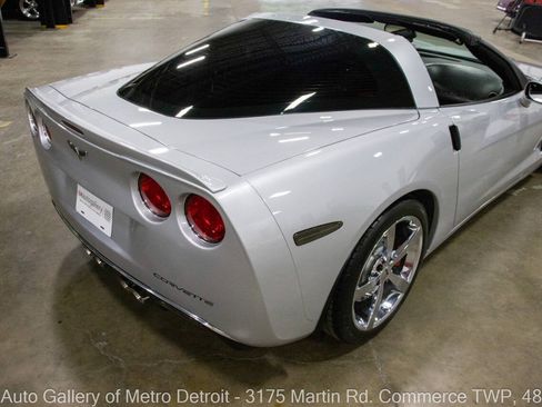 Used 2009 Chevrolet Corvette Coupe w/ Preferred Equipment Group RWD image 16