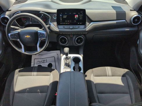 Used 2025 Chevrolet Blazer LT FWD image 25